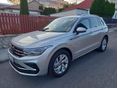 VOLKSWAGEN TIGUAN 2.0 TDI SCR Elegance DSG Magyar. 1Tulajdonos. Végig VW-nél szervizelt ! LED Mátrix Lámpák !. F-1 Kormányv