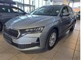 SKODA OCTAVIA Combi 2.0 TDI SCR Selection DSG Ezüstgyémánt metál Adaptív tempomat. tolatókamera. fűtött szélvédő
