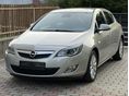 OPEL ASTRA J 1.6 Cosmo Garantált km!