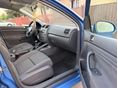 VOLKSWAGEN GOLF V 2005/4 - 10