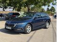 SKODA OCTAVIA Combi 2.0 TDI SCR Ambition / Mo.-i / 1. tul. / Valós km / Végig vez. szk. / Szép állapotban!