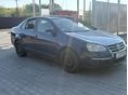 VOLKSWAGEN JETTA 2006 - 4