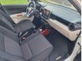 7 colos érintőképernyős multimédiás rendszer, Apple CarPlay és Android Auto. / Waze