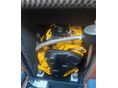 Beépített motor+indító/munka akkumlátorokf