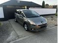 PEUGEOT 5008 1.6 HDi Allure