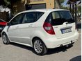 MERCEDES-BENZ A 180 2010/2 - 4