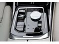 BMW 740 2025/11 - 23