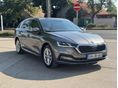 SKODA OCTAVIA Combi 2.0 TDI SCR Style DSG / Mo.-i / 1. tul. / Végig vez. szk. / Valós km / Jól extrázott / Gyönyörű állapo