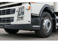 VOLVO 2004/8 - 18