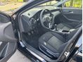 MERCEDES-BENZ A 180 2014/6 - 7