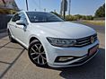 VOLKSWAGEN PASSAT VIII Variant 2.0 TDI SCR Elegance DSG Magyar-szervizkönyves! Vezérlés frissen cserélve! ÁFÁ-s!! Adaptív! Bőr-Alcantara