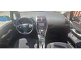 TOYOTA AURIS 2010/11 - 5