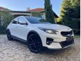 KIA XCEED 1.5 T-GDI X-Gold GYÖNYHÁZFEHÉR SZERVIZKÖNYV GARANCIÁLIS