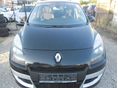 RENAULT SCENIC Scénic 1.5 dCi Privilege TOM TOM NAVI