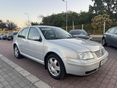 VOLKSWAGEN BORA 2000/7 - 1
