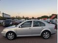 VOLKSWAGEN BORA 2000/7 - 4