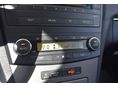TOYOTA AVENSIS 2009/10 - 19