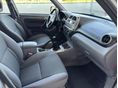 TOYOTA RAV 4 2003 - 9