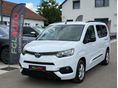 TOYOTA PROACE City Verso 1.5D VIP L2H1 [7 személy] 7 FŐS BŐRÖS AUTOMATA. RENGETEG EXTRÁVAL. HOSSZÍTOTT