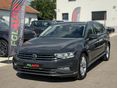 VOLKSWAGEN PASSAT VIII Variant 2.0 TDI SCR Elegance MO.-I. 1. TUL. RENDSZERESEN KARBANTARTOTT