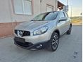NISSAN QASHQAI 1.6 i-Way Sérmentes/vez.szervkönyv/digitklíma/ navi/temp/eső-fénysz/kamera/üvegtető/ 18alu