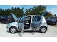 TOYOTA YARIS 2001/5 - 29