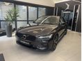 VOLVO V60 2.0 [B4] MHEV Plus Dark DCT 27%-os ÁFÁS számlával! GYÁRI GARANCIA! NAGYON MAGASAN FELSZERELT!
