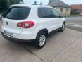 VOLKSWAGEN TIGUAN 2009/10 - 4