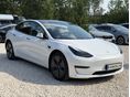TESLA MODEL 3 2023/5 - 1