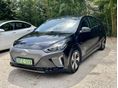 HYUNDAI IONIQ electric Premium (Automata) 94% SOH. Navi. Hőszivattyú. Kamera