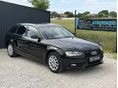 AUDI A4 Avant 2.0 TDI KITŰNŐ ÁLLAPOT. SZÉP MEGJELENÉS. ÜLÉSFŰTÉS. KLÍMA. 2 KULCS