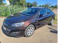 OPEL ASTRA J Sedan 1.6 Selection MAGYAR 1 TULAJ SÉRÜLÉSMENTES TÉLI-NYÁRI GUMIKKAL ÖNERŐ NÉLKÜL HITELRE IS