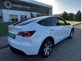 TESLA MODEL Y 2023/1 - 4