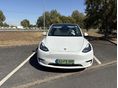 TESLA MODEL Y RWD (Automata) ÁFA-s. fehér belső. garanciális. LFP. Ryzen
