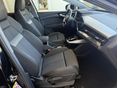 AUDI Q4 2021/8 - 9