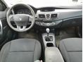 RENAULT LAGUNA 2010/11 - 9