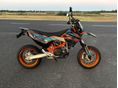 KTM 690 SMC KTM 690 SMC-R