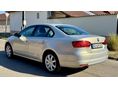 VOLKSWAGEN JETTA VI 2012/1 - 4