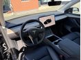 TESLA MODEL Y 2023/6 - 11