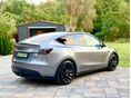 TESLA MODEL Y Performance AWD (Automata) Quicksilver. Vonóhorog. FULL garancia. SÉRÜLÉSMENTES!