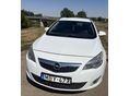 OPEL ASTRA J 1.4 Cosmo