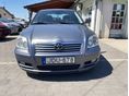TOYOTA AVENSIS 2004/6 - 2