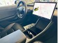 TESLA MODEL 3 2019/12 - 8