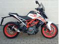 KTM 390 DUKE A/2 /8800KM/ SZERVIZKÖNYV