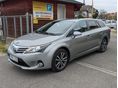 TOYOTA AVENSIS Wagon 2.0 D-4D Business Comfort. Végig szervizkönyv. navi. 8 kerék