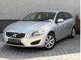 VOLVO V60 1.6 [T3] Kinetic 101E KM/1.TULAJ/VEZ.SZERV.KÖNYV/XENON/FŰTHETŐ ÜLÉS/8 KERÉK/KLÍMA/RADAR