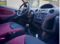 TOYOTA YARIS 2005/7 - 6