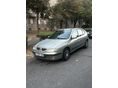 RENAULT MEGANE Berline 1.6 Benzin