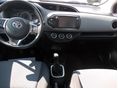 TOYOTA YARIS 2015/4 - 8