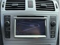 TOYOTA AVENSIS 2013/5 - 27